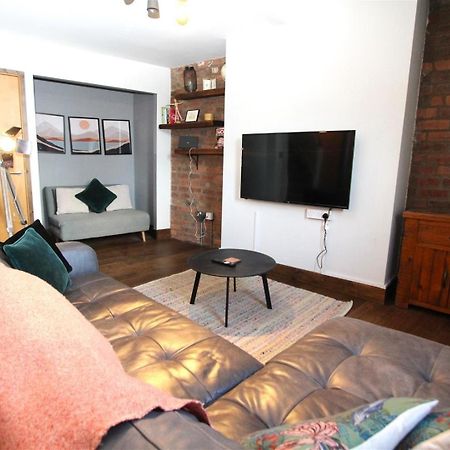 Large New-York Style Penthouse Apartment In Leeds City Centre With Contactless Check In エクステリア 写真