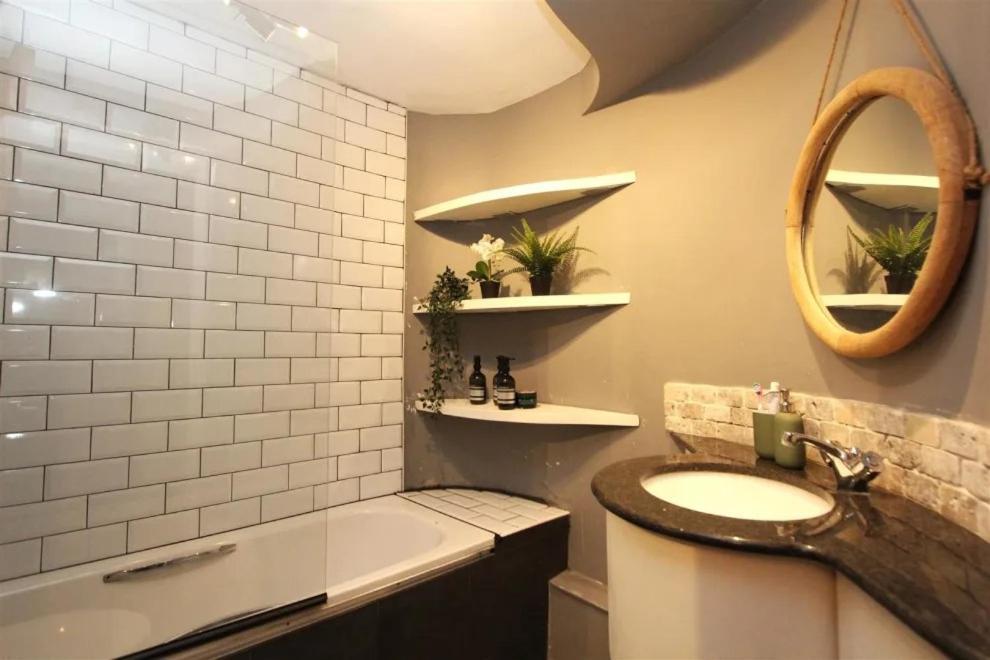 Large New-York Style Penthouse Apartment In Leeds City Centre With Contactless Check In エクステリア 写真