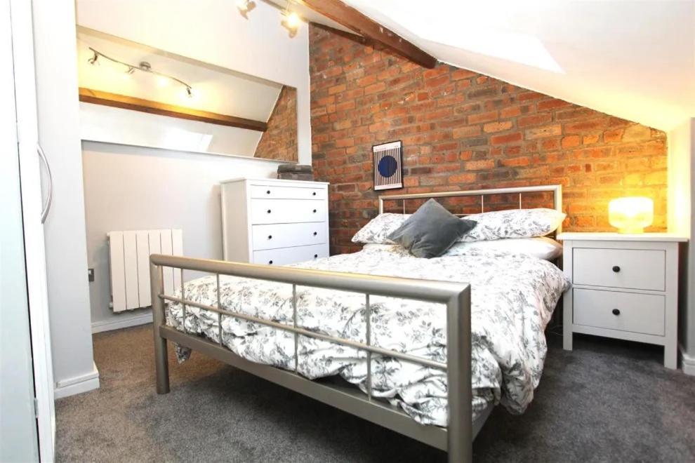 Large New-York Style Penthouse Apartment In Leeds City Centre With Contactless Check In エクステリア 写真